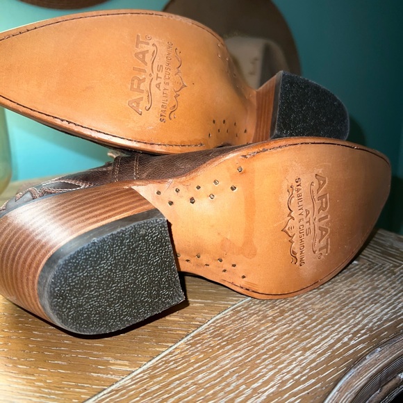 ARIAT MINI BOOTIES - Picture 10 of 15